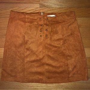 Suede lace-up skirt